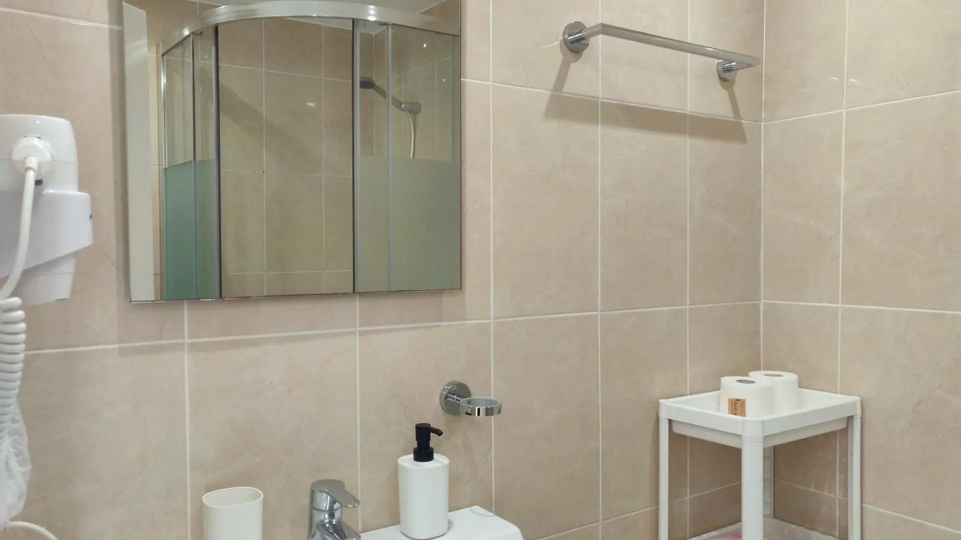1º Linea De Playa Con Piscinas & Parque Acuatico Apartment Benalmadena 0*,